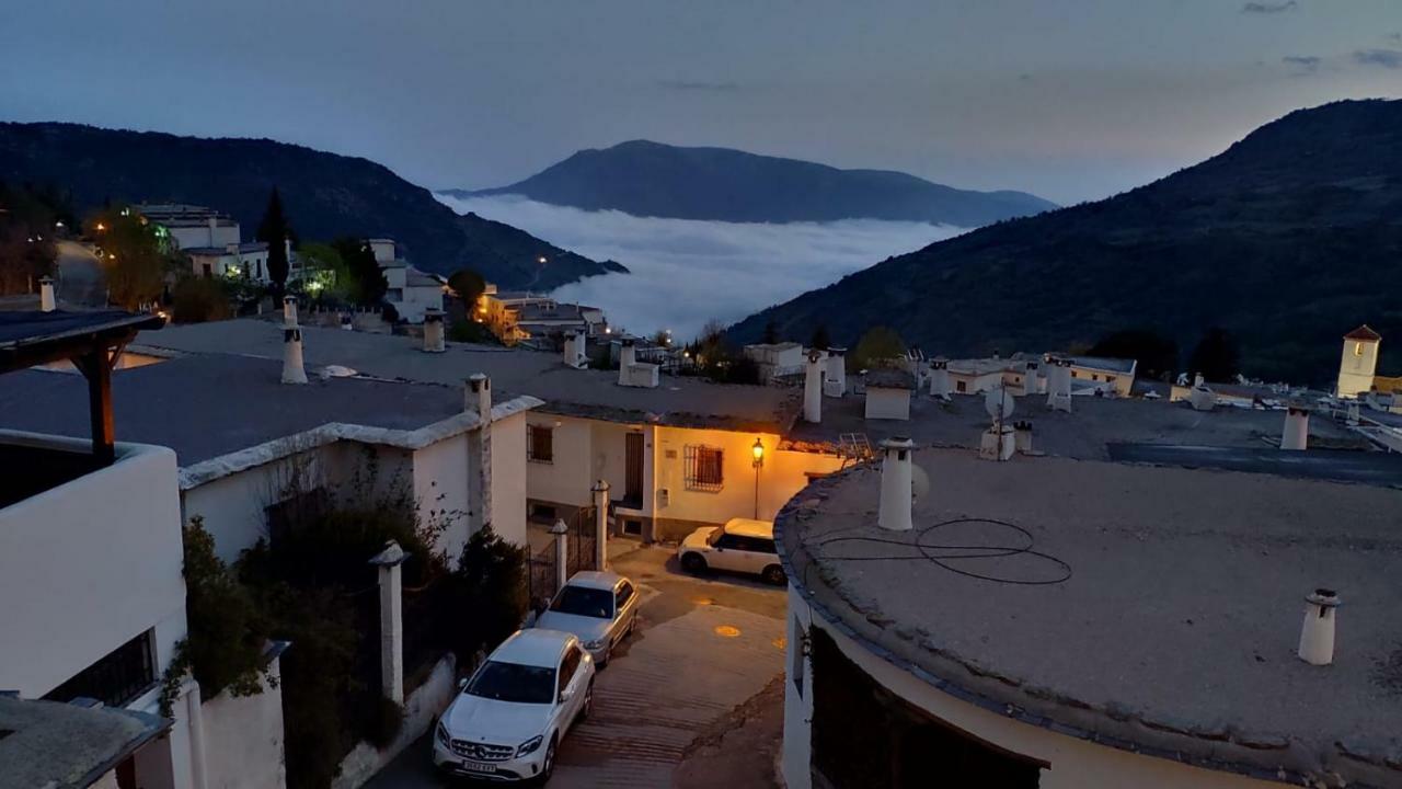 Hostal Ruta De Las Nieves Capileira Kültér fotó